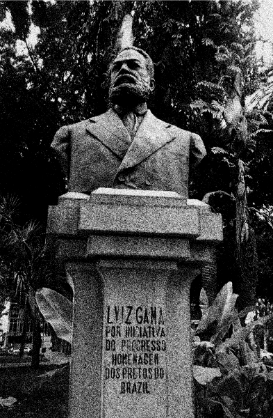 Monumento em praça: Luiz Gama